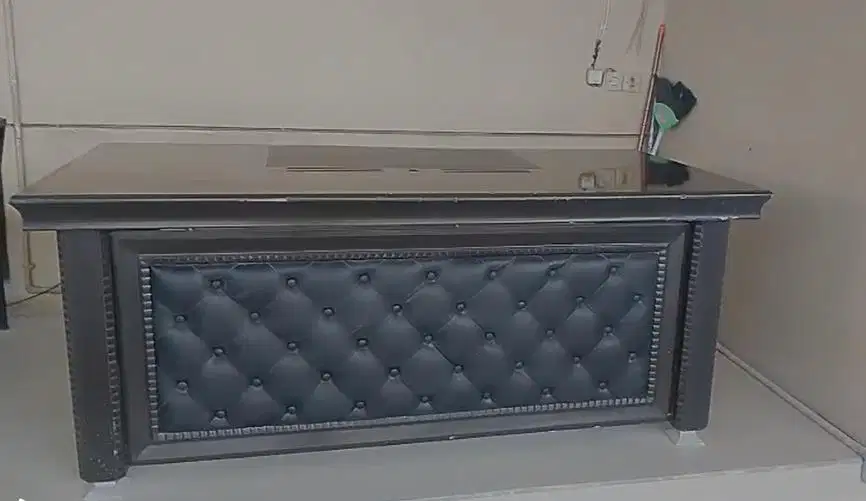 Meja direksi direktur informa bekas mulus kayu jati tidak ada minus