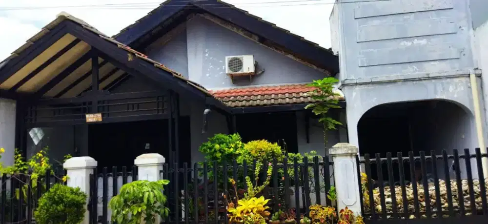 Rumah lama jual cepat