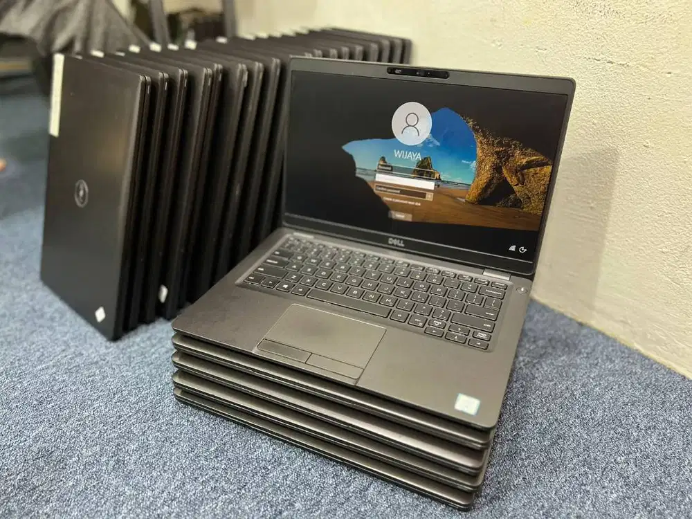 Laptop DELL 5300 I7 GEN 8 RAM 16GB /512 GB 2nd sekolah kuliah kerja