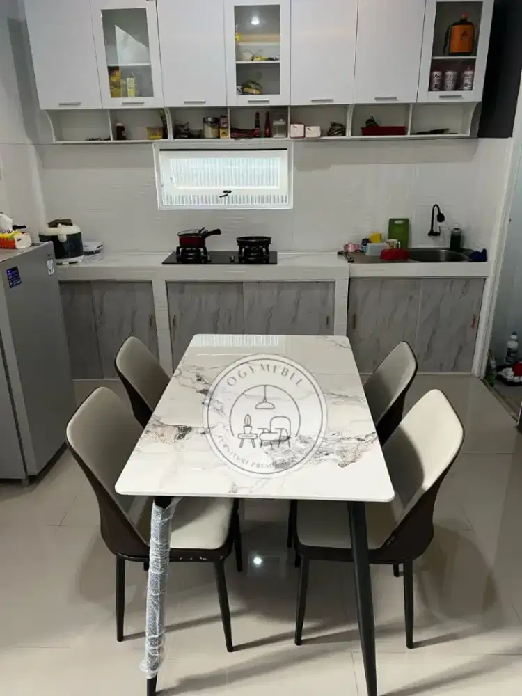 Meja makan marmer 4 kursi terlaris