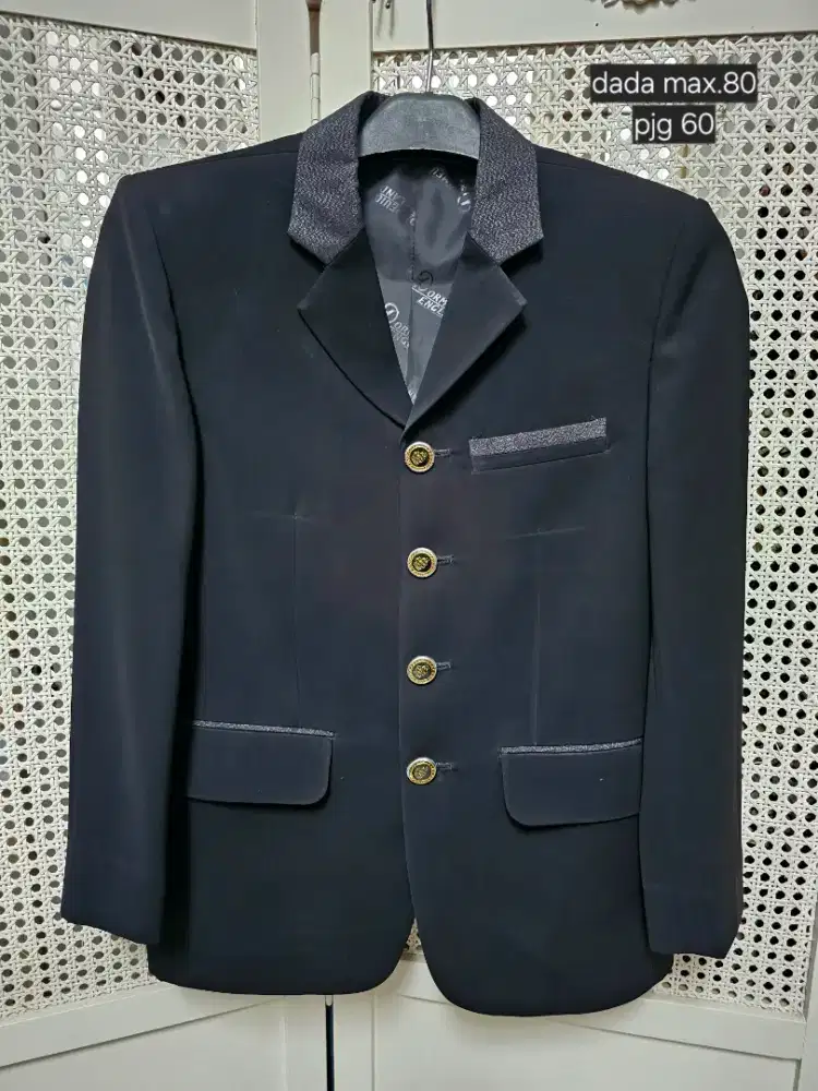 Jas hitam blazer baju atasan formal resmi kantor office wisuda konser