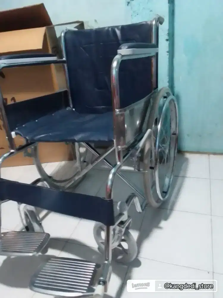 Kursí Roda masih baru