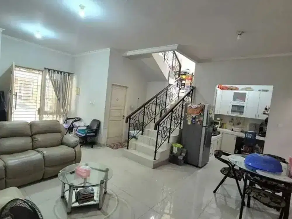 Rumah 2 Lantai Full Renovasi Trimezia Gading Serpong BSD City Tangerang Banten AXKTL