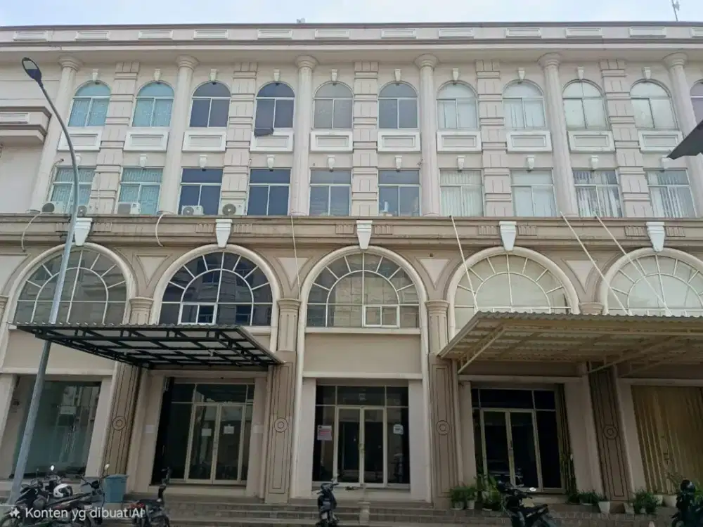 DISEWAKAN RUKO CROWN GREEN LAKE CITY HADAP DALAM