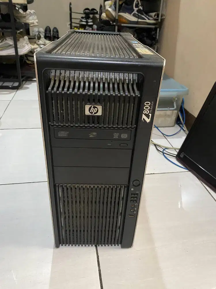 CPU Server HP X800 Dual 24CPUs 2x X5670 Ram 130GB Quadro 2000 Hdd 500g