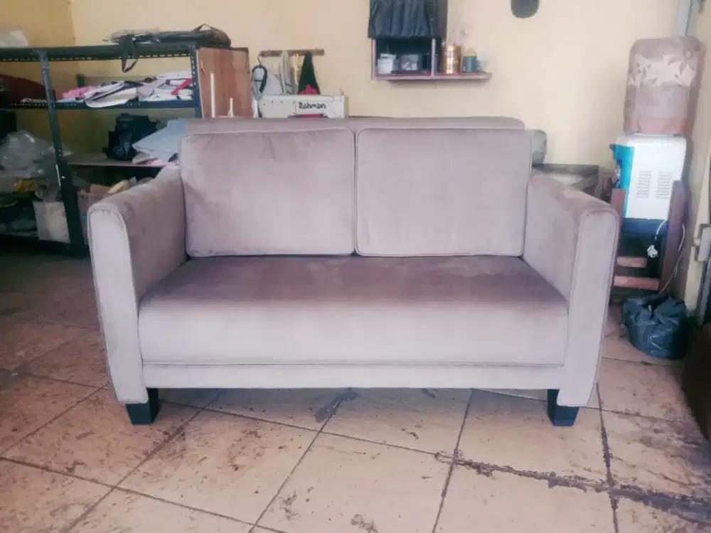 Sofa minimalis 2 seater abu abu
