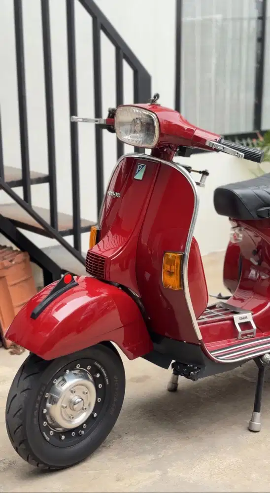 Vespa px 1984 modern modif restorasi luar dalam bt/tt