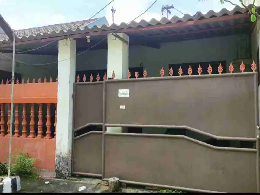 Rumah Hitung Tanah Darmo Indah Selatan