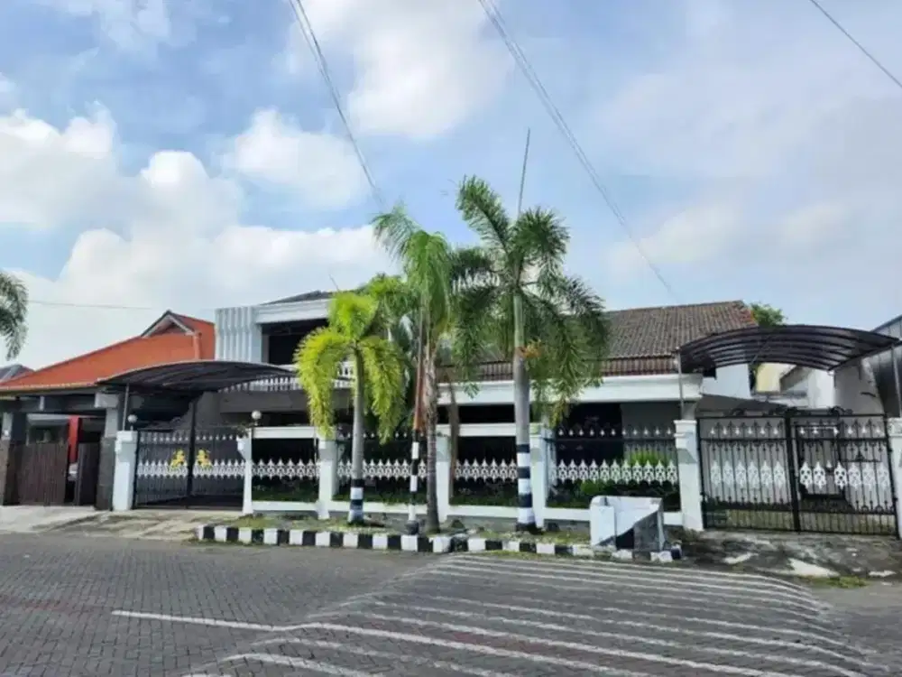 (Row Jalan 4 Mobil)Rumah Siap Huni Kutisari Surabaya