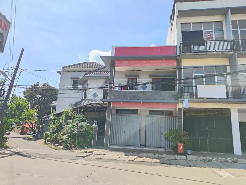 Di Jual Cepat Rumah+Toko posisi Hook Full Bangunan di Taman Cibodas Tangerang