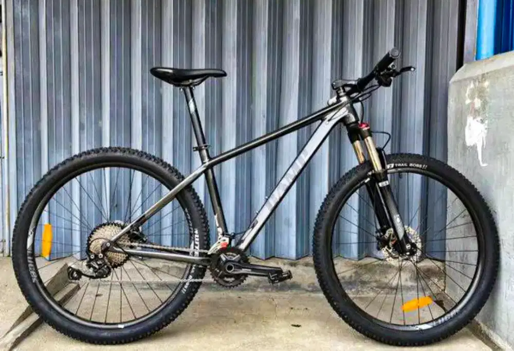 Sepeda gunung MTB CAMP SLIX Z10