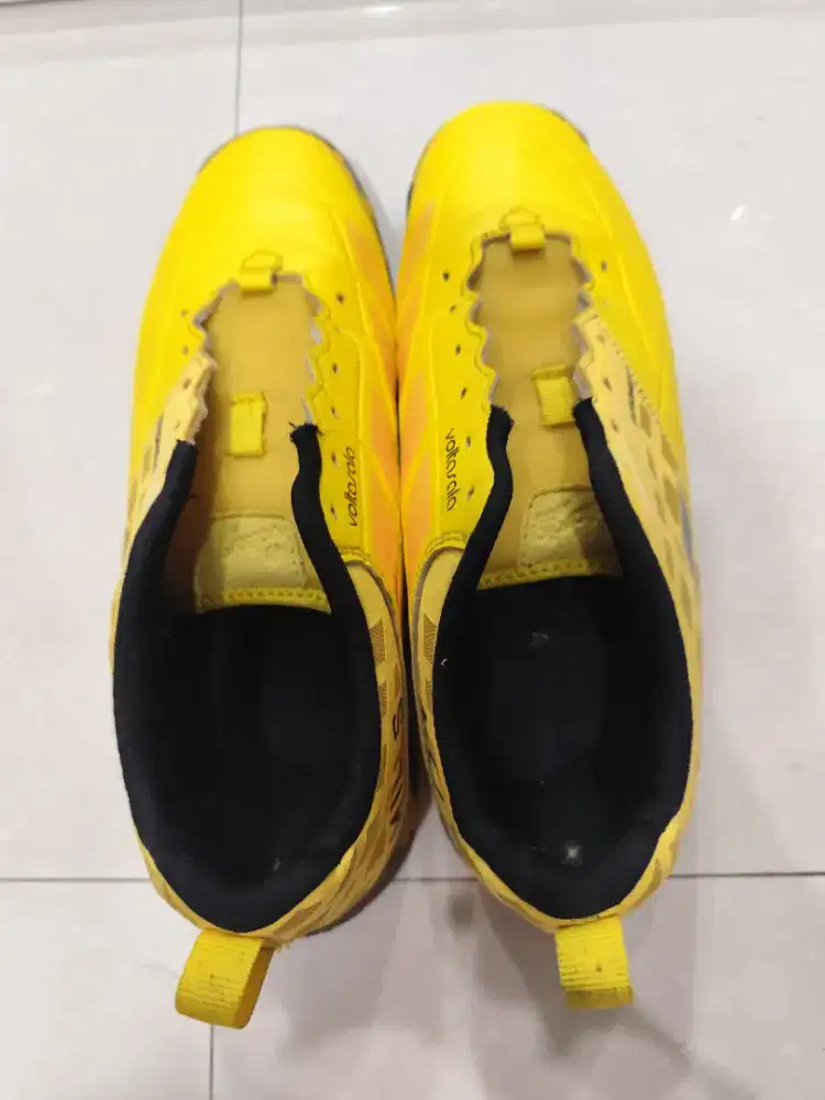 Dijual sepatu futsal Mills