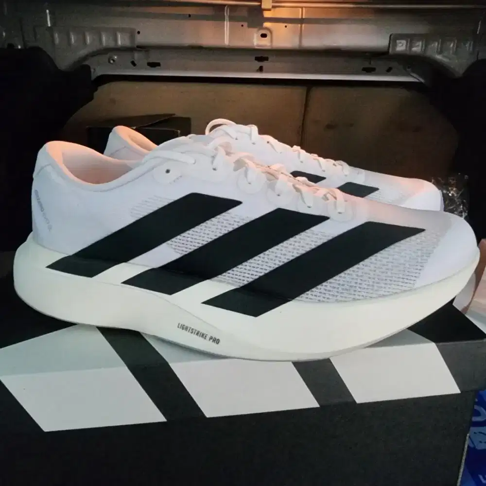 Sepatu Adidas Adizero Evo SL white/black BNIB no 43