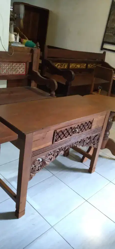 DIJUAL MEJA JATI UKIRAN