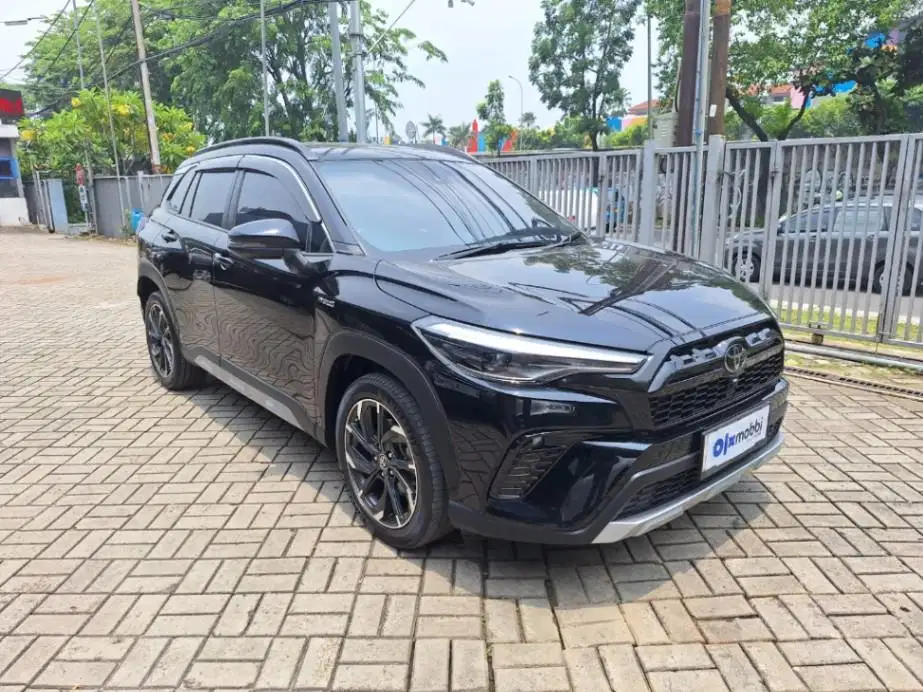 DP 5% Toyota Corolla 1.8 Cross Hybrid GR Bensin-AT 2023 EZP
