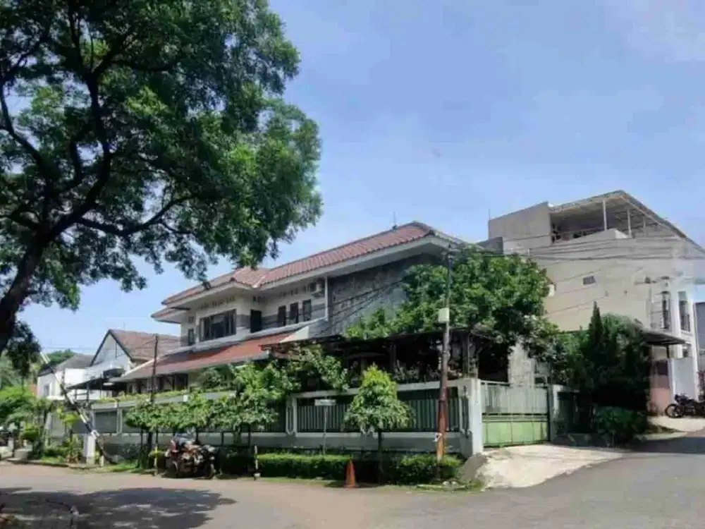 rumah hoek semifurnished sektor 2 bintaro jaya dekat tol