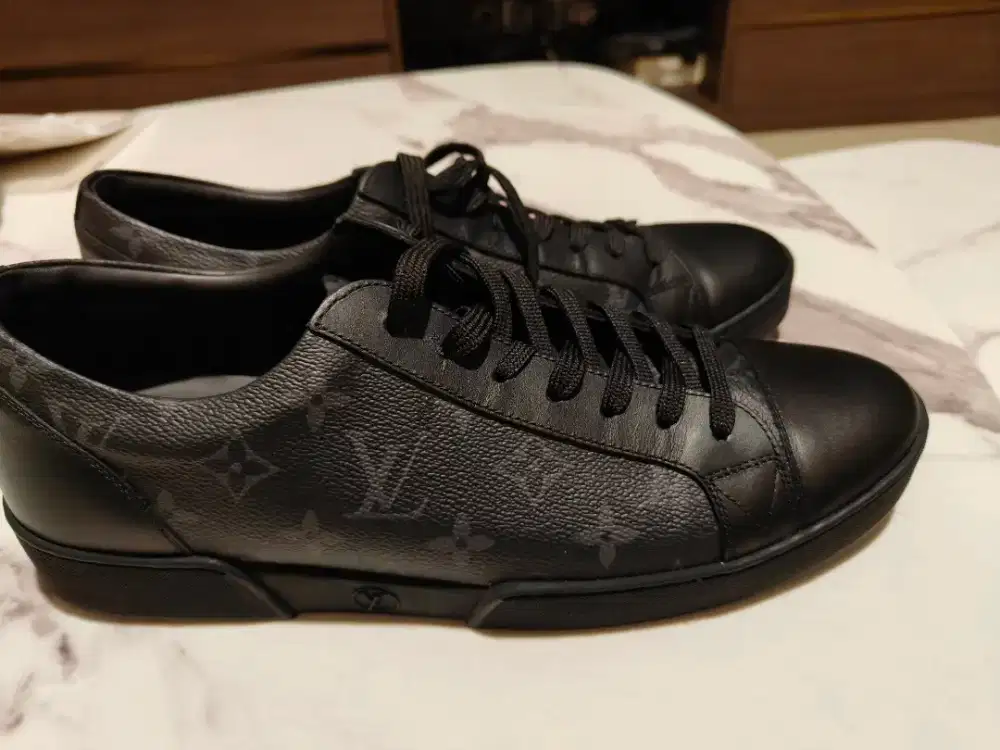 Louis Vuitton LV Match Up Monogram Black Leather Sneakers jual CepatBU