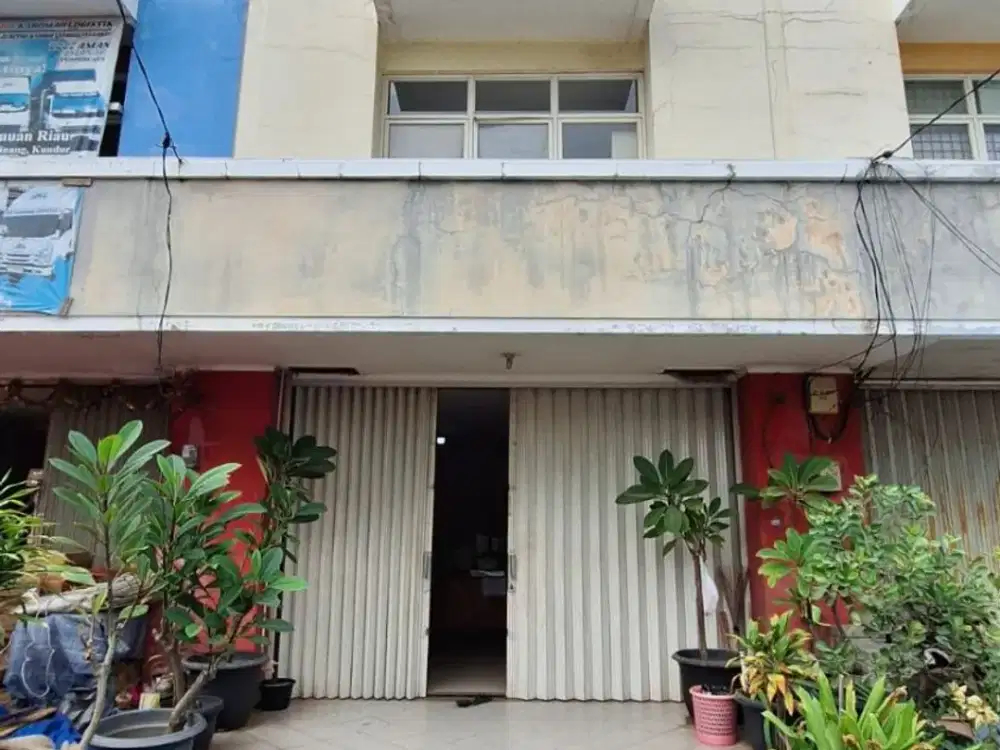 MURAH 3 Lantai Ruko Disewakan di Harapan Indah Bekasi