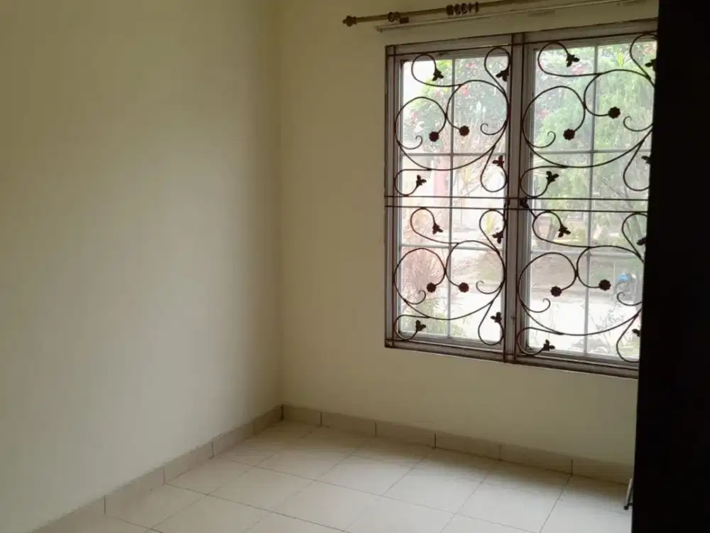 DIJUAL RUMAH SIAP HUNI – BERLOKASI DI KOTA WISATA DAN LINGKUNGAN PERUMAHAN YANG ASRI