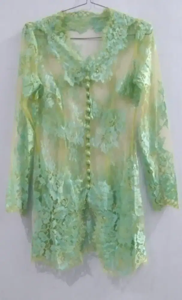 Kebaya Brokat Premium