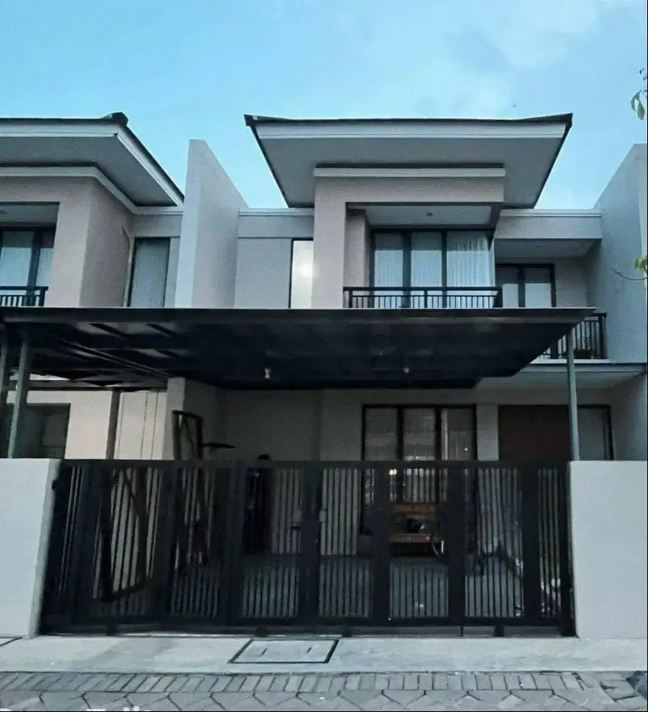 DISEWAKAN RUMAH PONDOK TJANDRA INDAH FULL FURNISHED 2 LANTAI SIAP HUNI