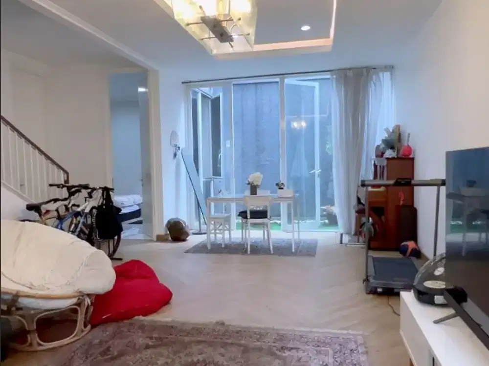 Hunian Dua Lantai Bagus Discovery Eola Mewah Harga Menarik | mi