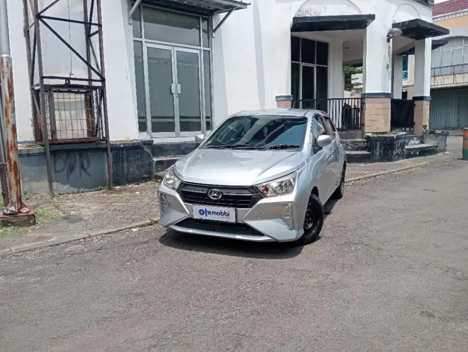 Like New - DAIHATSU AYLA 1.0 M BENSIN M/T 2023 SILVER