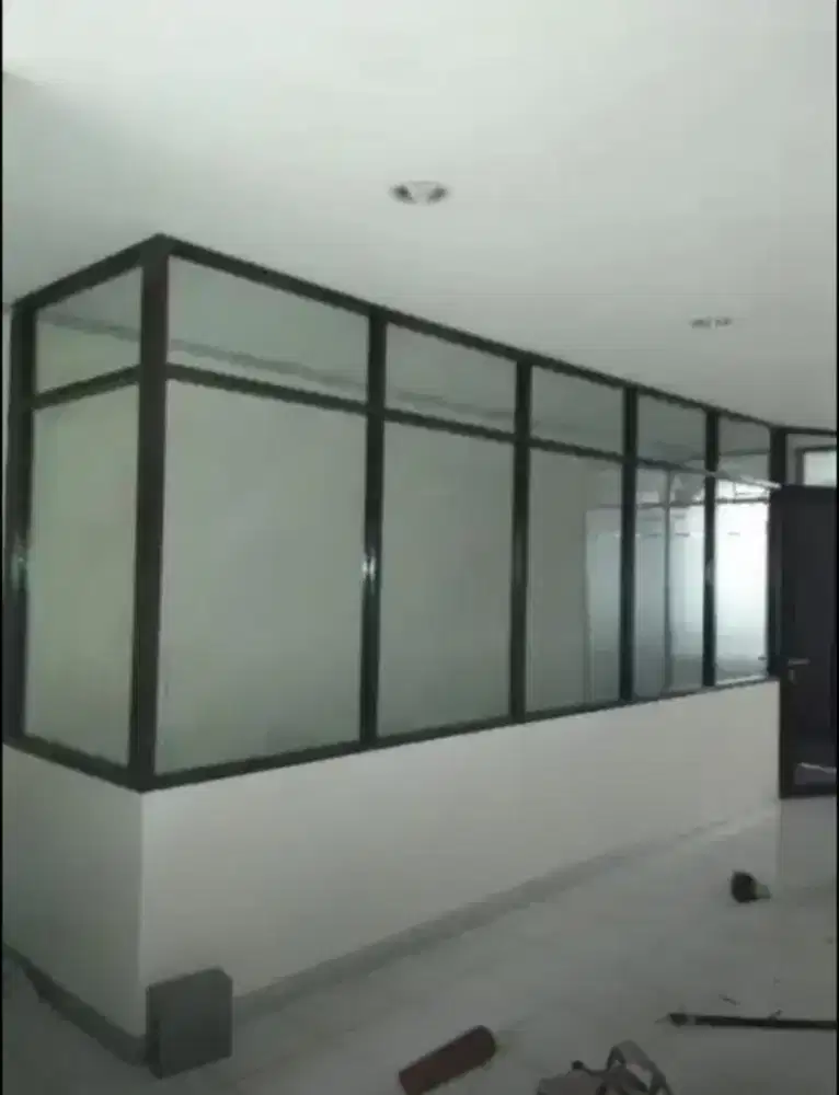 Partisi Kaca aluminium