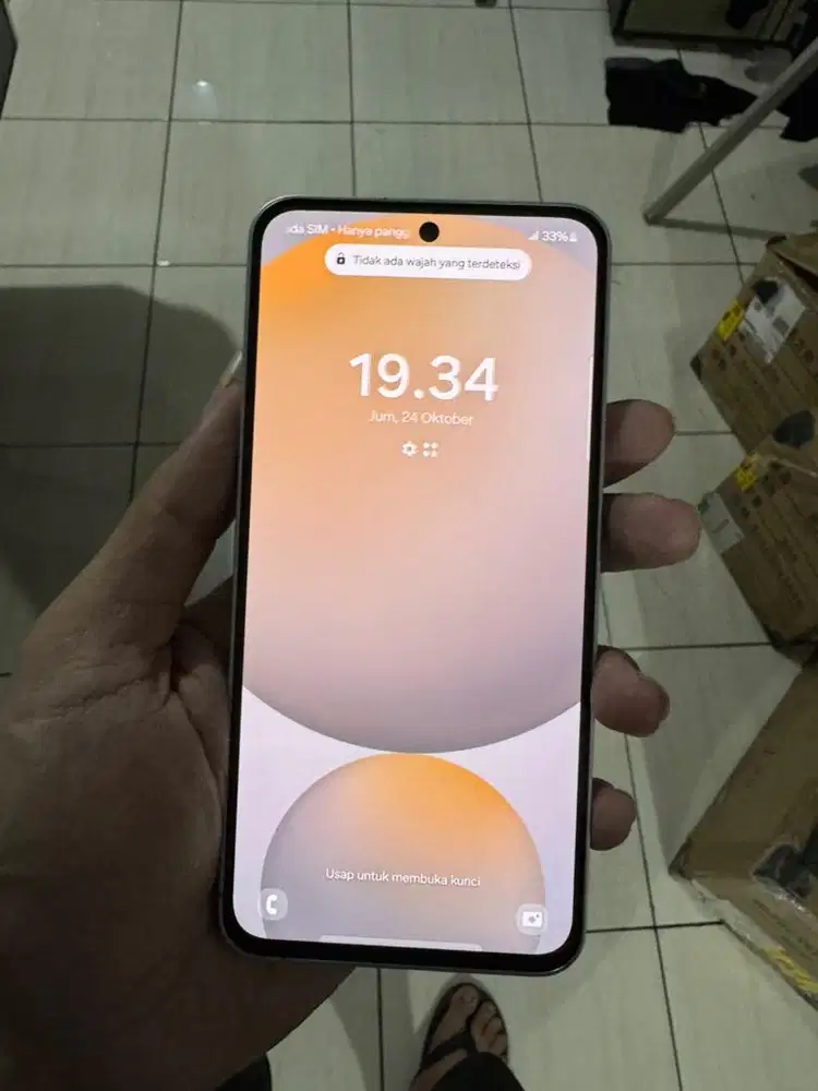 Samsung S24 FE 8/256 Garansi On