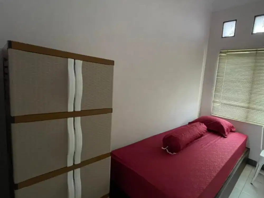 Kos Putri Bersih, Nyaman, Strategis