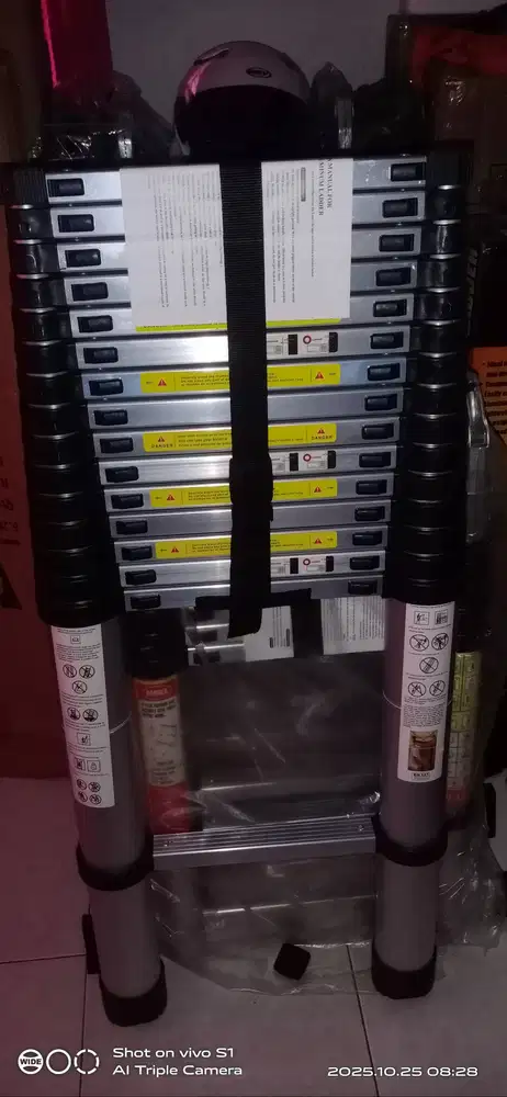 Tangga teleskopik single ukuran 6,2mtr an lurus