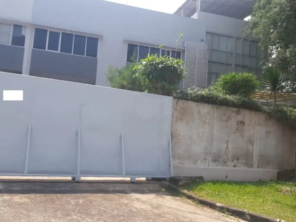 Kantor dan Gudang Deluxe di Area BSD, Kondisi Fully Furnished, Siap Pakai, Lokasi Strategis