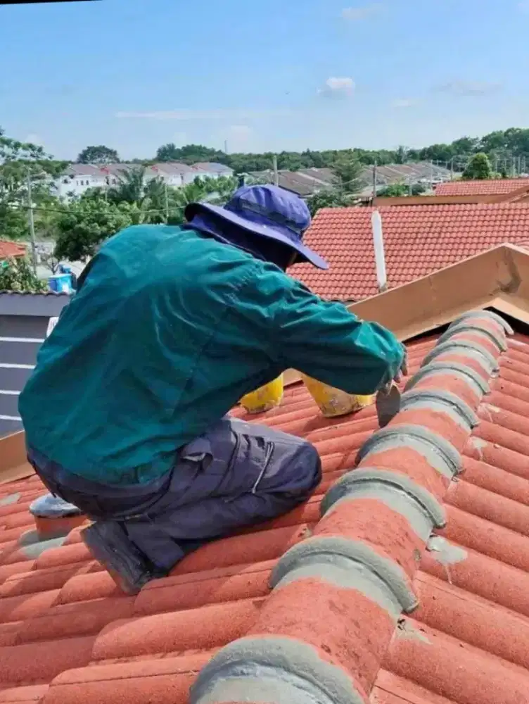 Tukang ahli atap bocor .