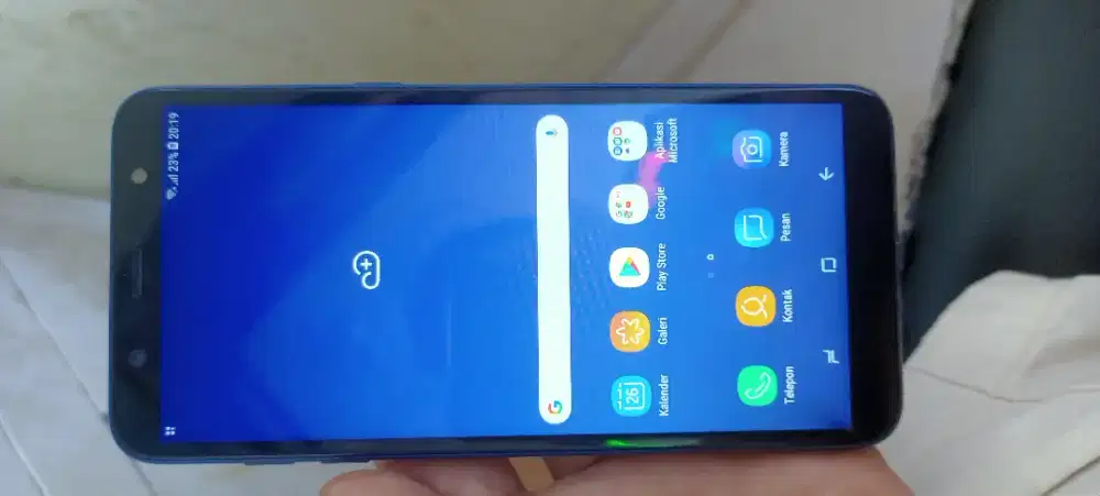 Jual Samsung J8 second ram 3/32gb.hp dan chger saja.