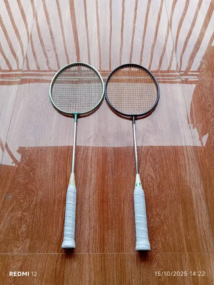 Raket bulutangkis yonex seken ori