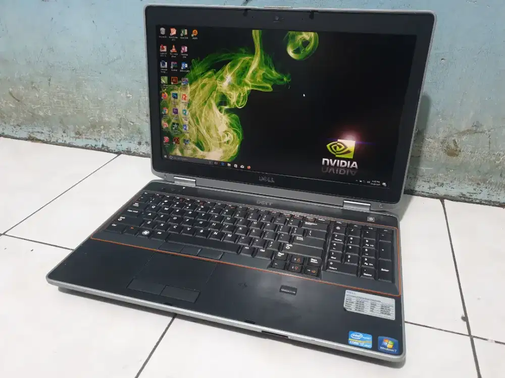 Dell Latitude Corei7 Dual Vga Nvidia Mulus siap pakai