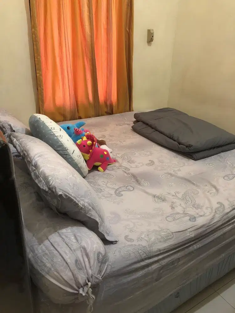 Tempat tidur + Kasur