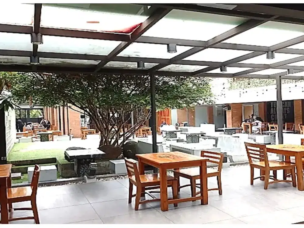 disewakan tempat usaha di setiabudi atas bandung, pinggir jalan raya lebar 18 meter parkir luas halaman luas, lokasi strategis cck utk usaha