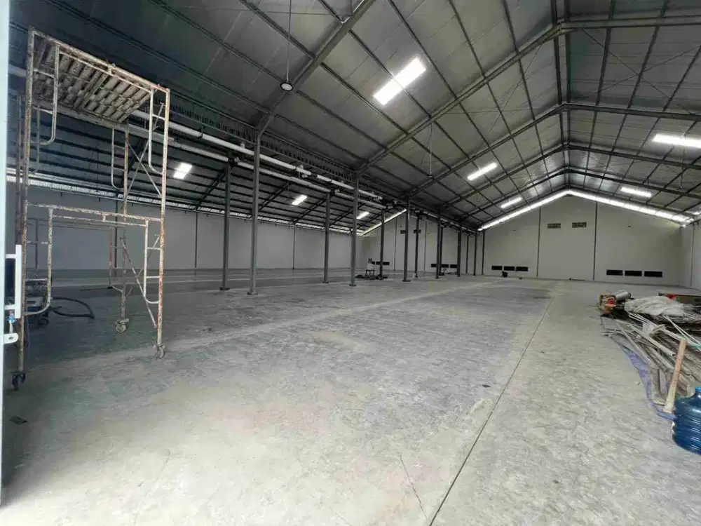 Sewa Gudang Bagus 2000 meter Kawasan Industri Candi Gatot Subroto Semarang