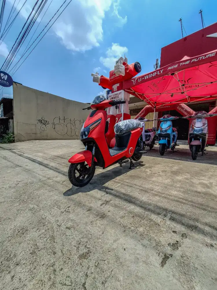 Sepeda listrik Uwinfly D75 Merah bisa bonceng 2 anak, bisa bawa galon