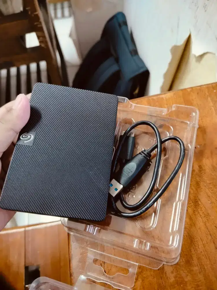 HDD siget expension hardisk eksternal 1TB - hitam