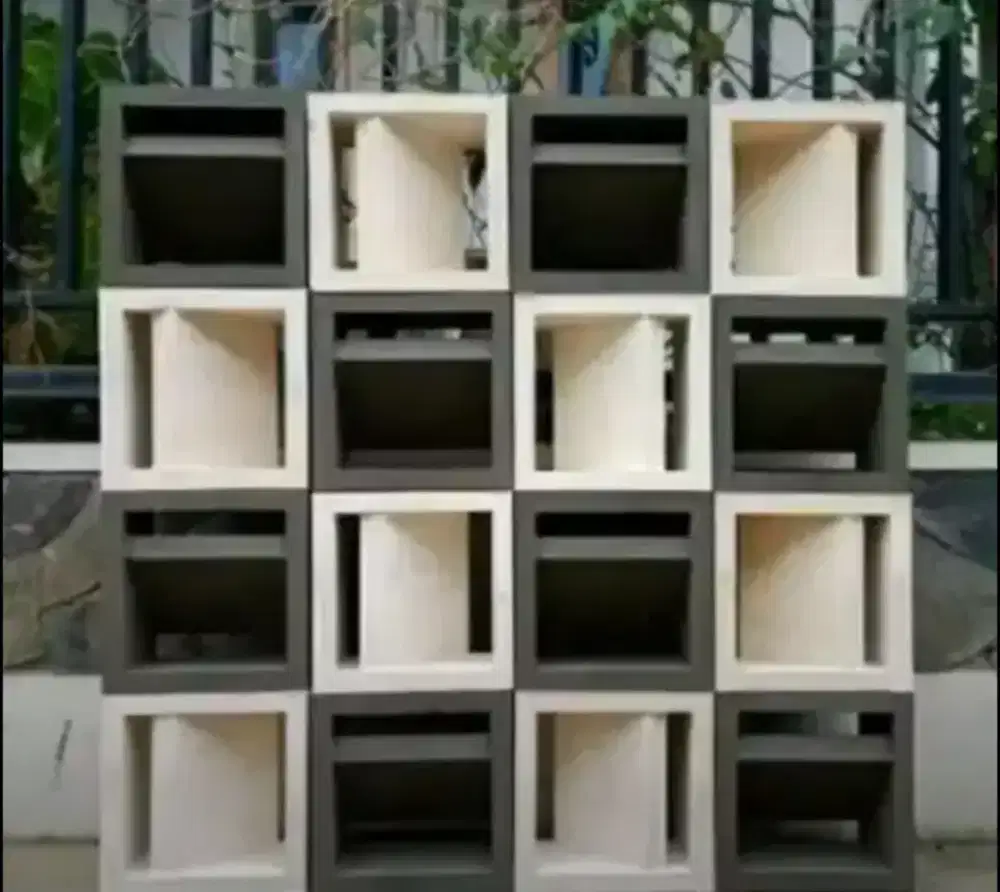 LOSTER BETON MINIMALIS