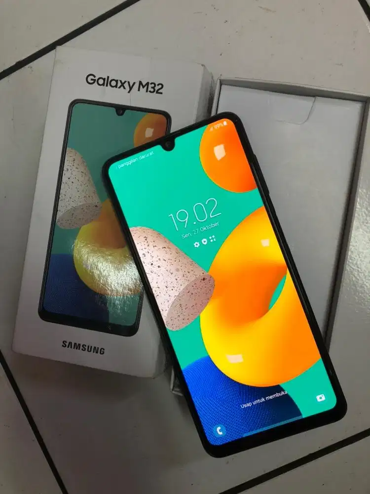 samsung M32 ram 8/128 NFC lengkap