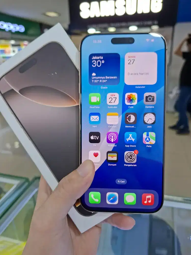 Iphone 16 pro max 256gb garansi sampai april 2026 bh100% mulus