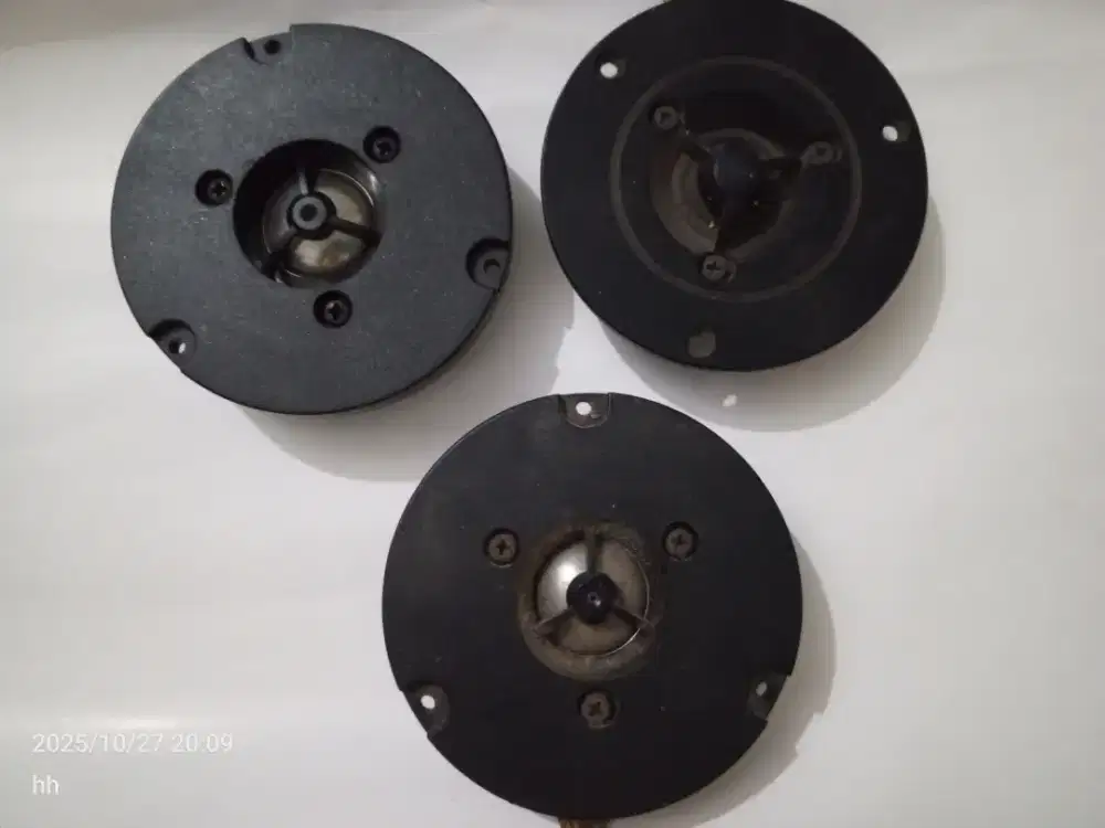 Speaker twiter titanium 200 Watt 8 ohm jernih