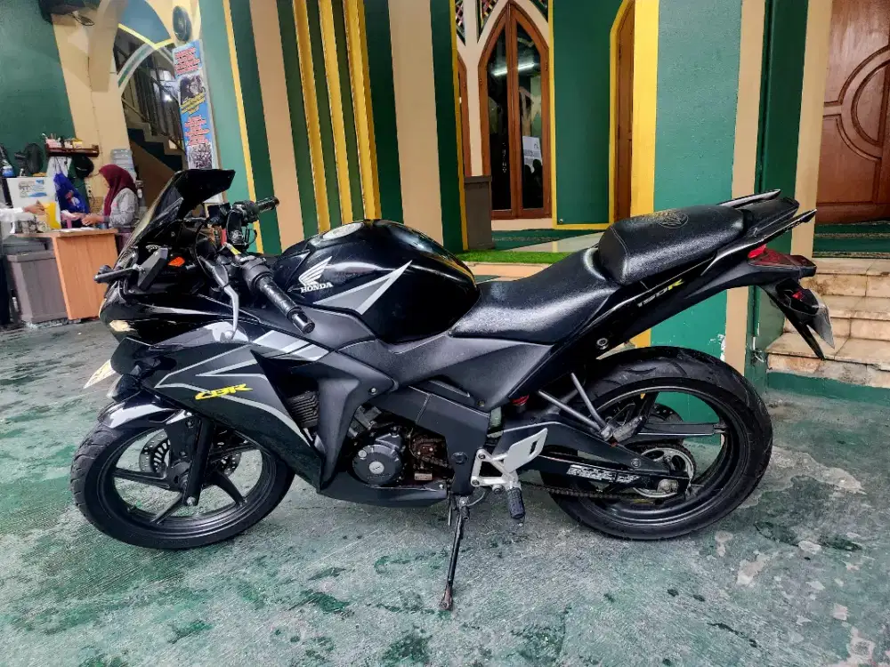Honda CBR 150 2013