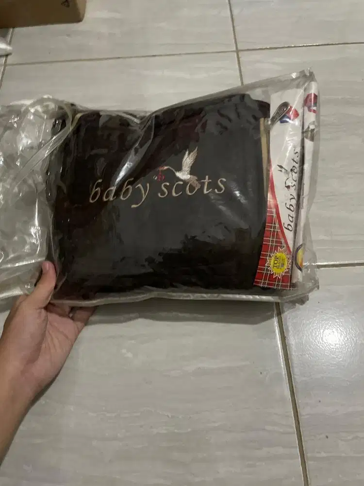 Gendongan bayi baby scots top brand kids