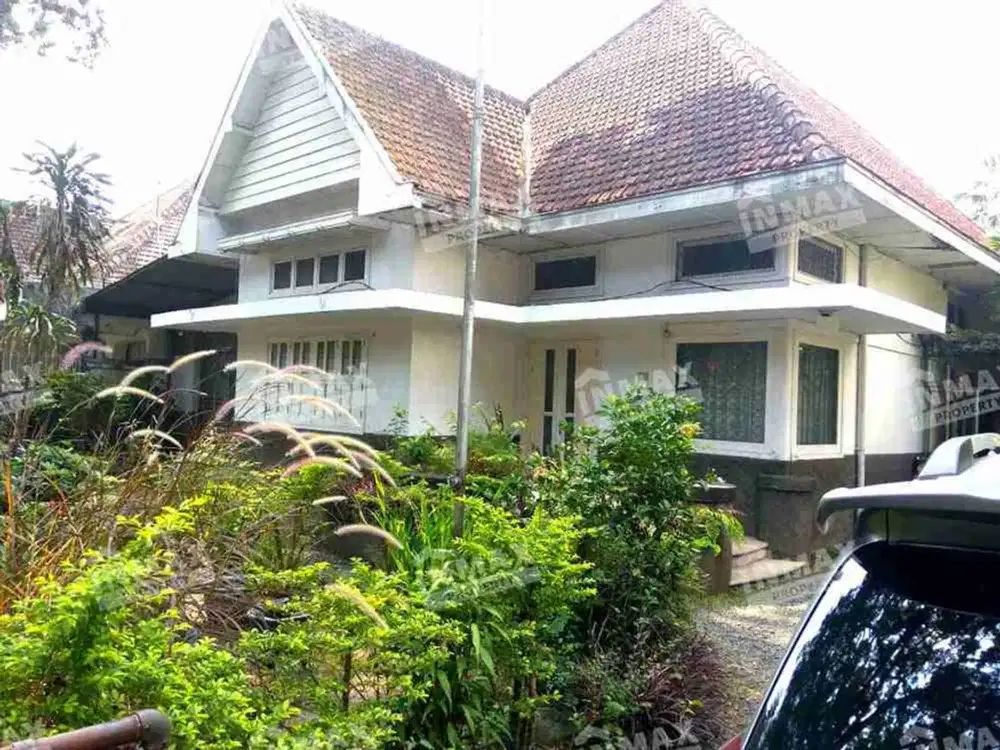 dijual murah rumah kuno ori belanda nol jalan raya daerah gunung gunung dekat ijen boulevard & gereja katedral, mog mall cocok huni,kantor,resto cafe klasik,hotel,guest house,klinik malang kota