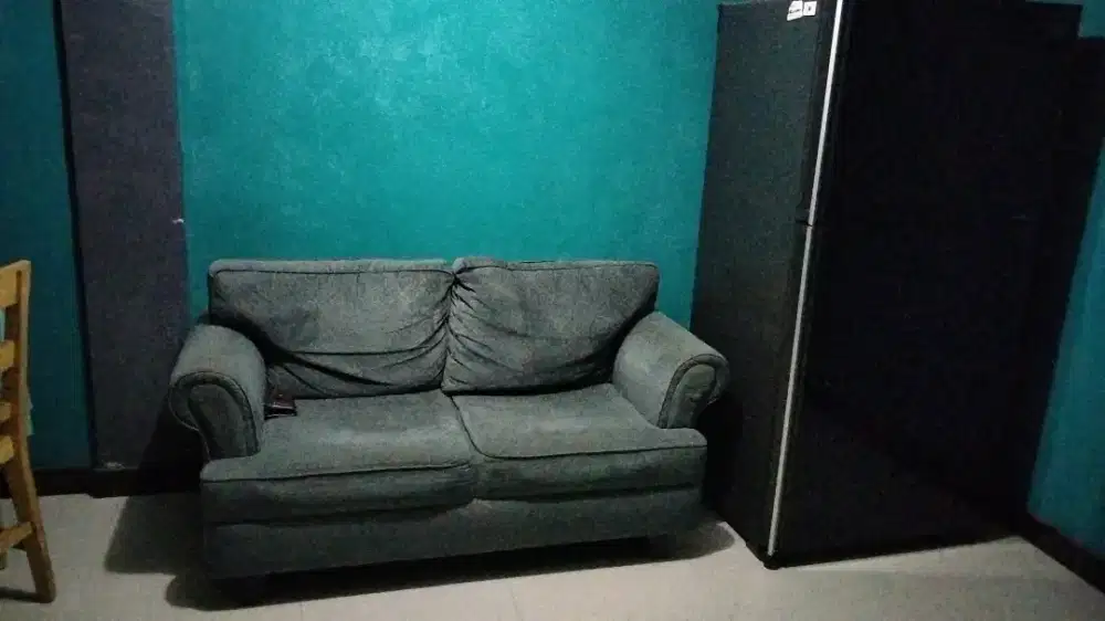 Jual Sofa+Lemari es Jumbo merk Sharp J-tech inverter Hyberd