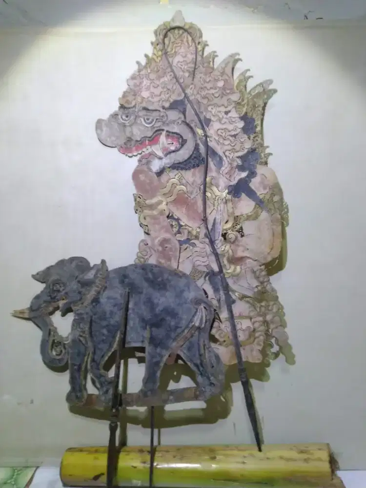 Wayang kulit kuno cirebon